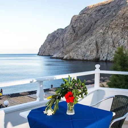 Irini's Fteoura Hotel