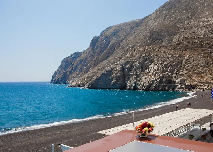 Irini's Fteoura Hotel