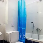Irini's Fteoura فندق Kamári