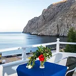 Irini's Fteoura Hotel