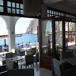 Irini's Fteoura 2* Kamári