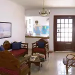 Irini's Fteoura فندق