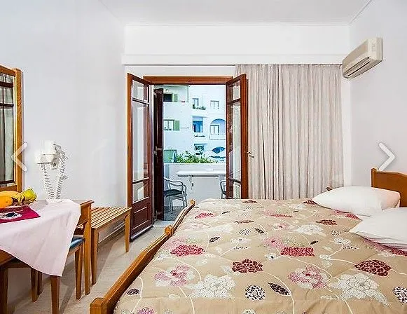 Irini's Fteoura 2* Kamári