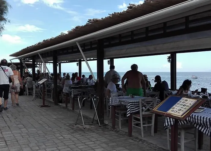 Irini's Fteoura 2* Kamári