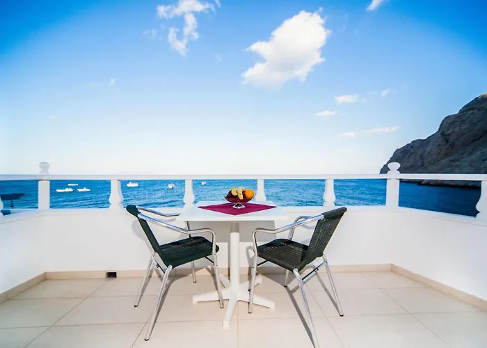 Irini's Fteoura 2* Kamári