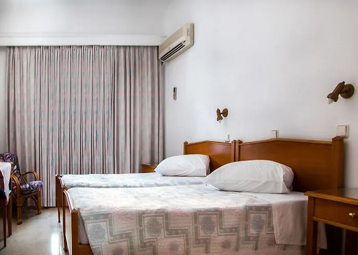 Irini's Fteoura Hotel Kamári