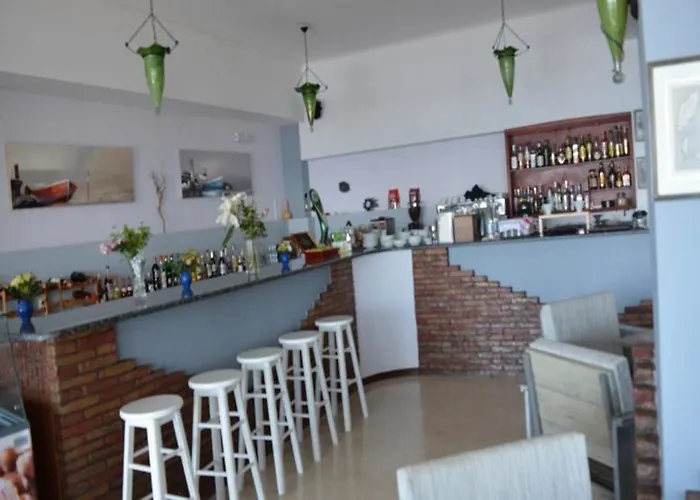 Irini's Fteoura 2* Kamári