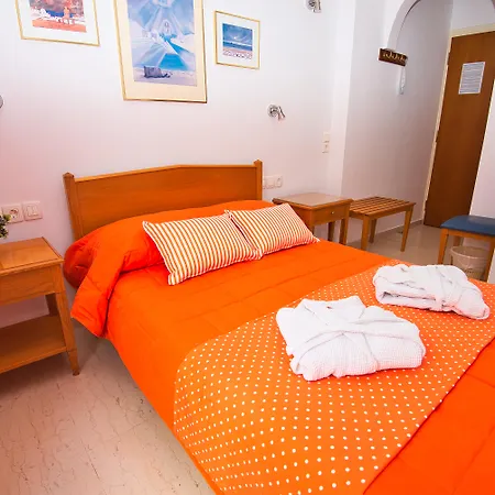 Irini's Fteoura Hotel Kamari (Santorini)