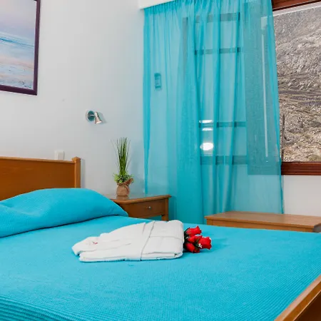 Irini's Fteoura Hotel