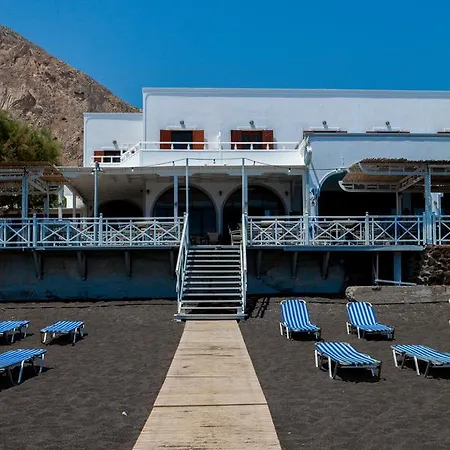 Irini's Fteoura Kamari (Santorini)