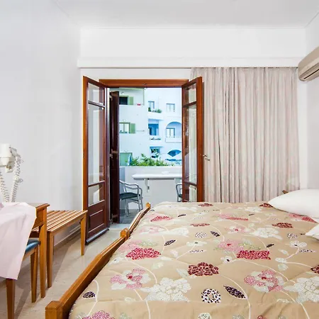 Irini's Fteoura Kamári