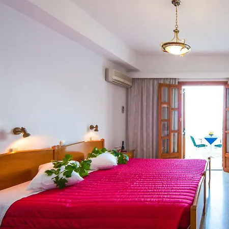 Irini's Fteoura Kamári