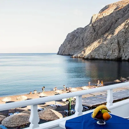 Irini's Fteoura 2* Kamári